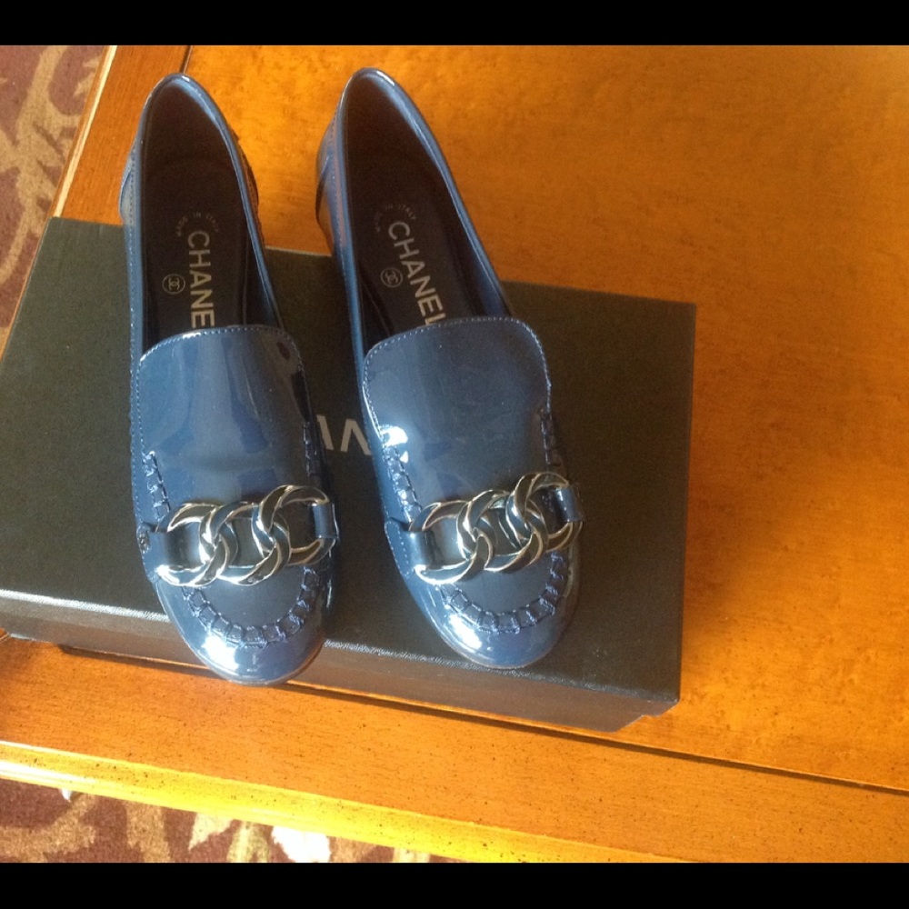 Chanel navy patent leather moccasins loafers